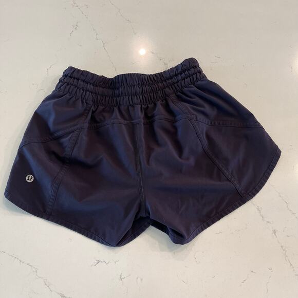 Lululemon Tracker Shorts Size 4 - Picture 2 of 5